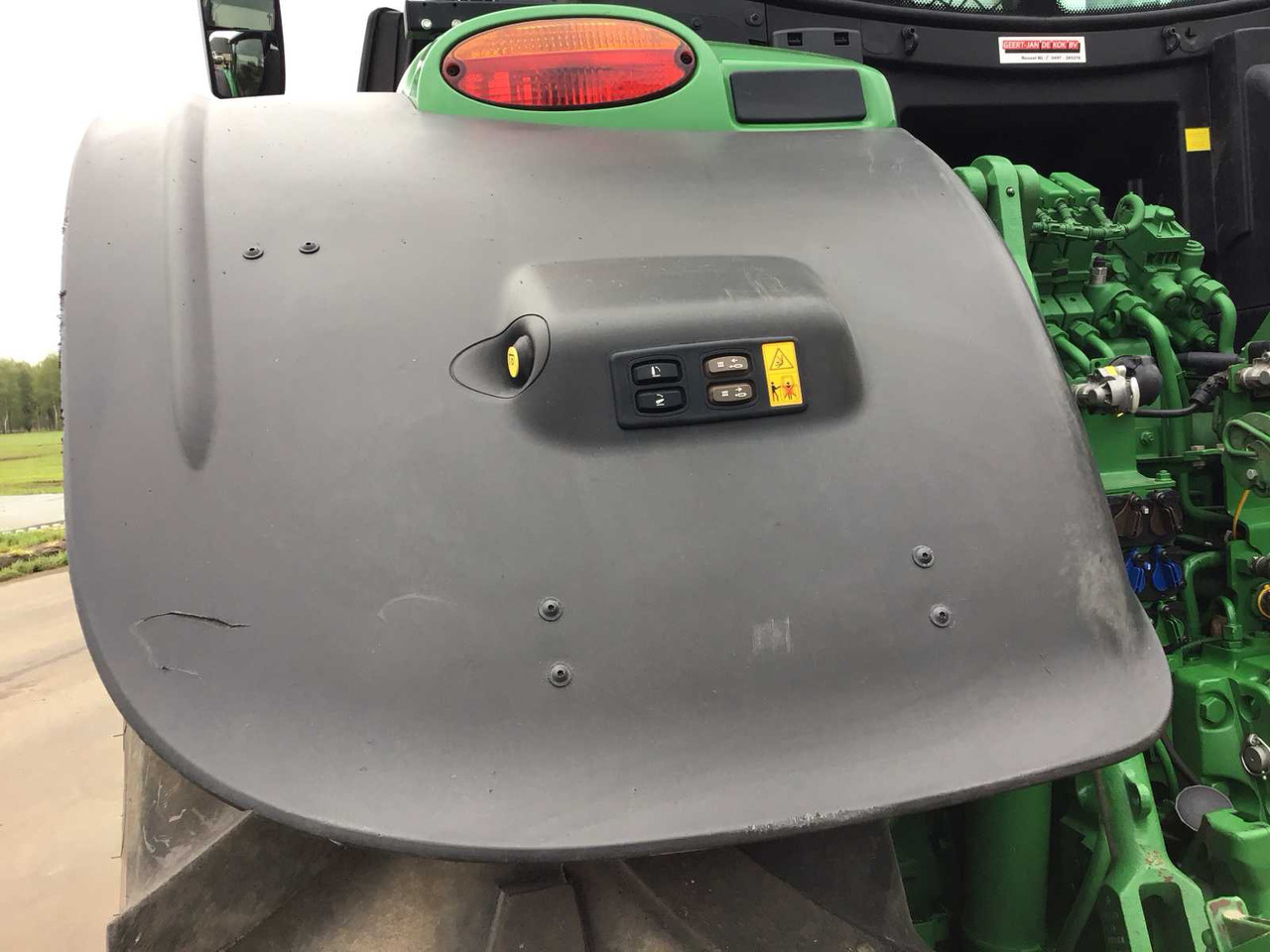 Трактор John deere 6230R: снимка 15
