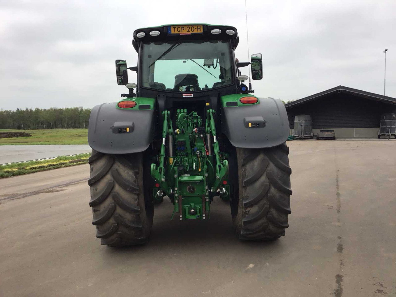 Трактор John deere 6230R: снимка 7