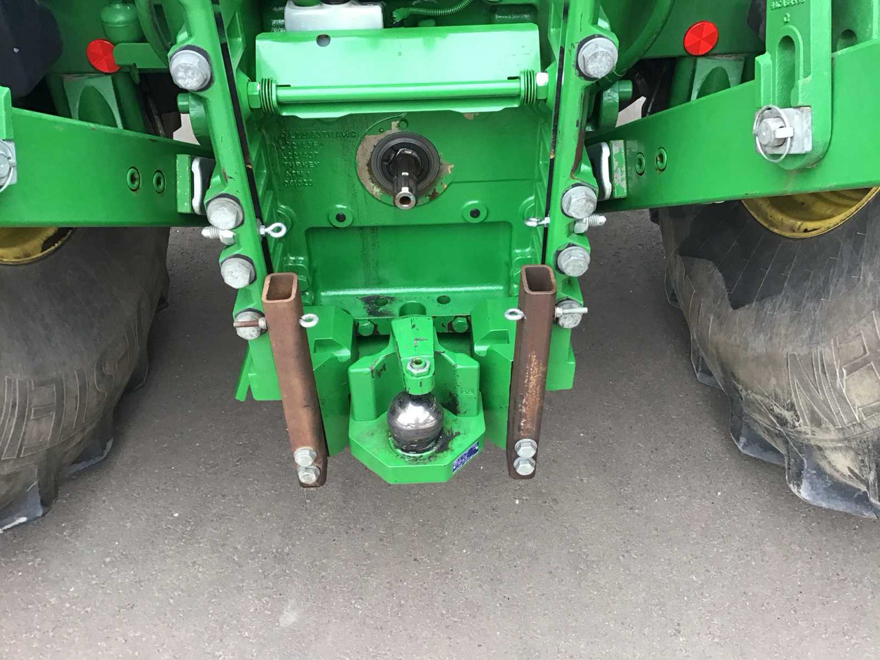 Трактор John deere 6230R: снимка 30