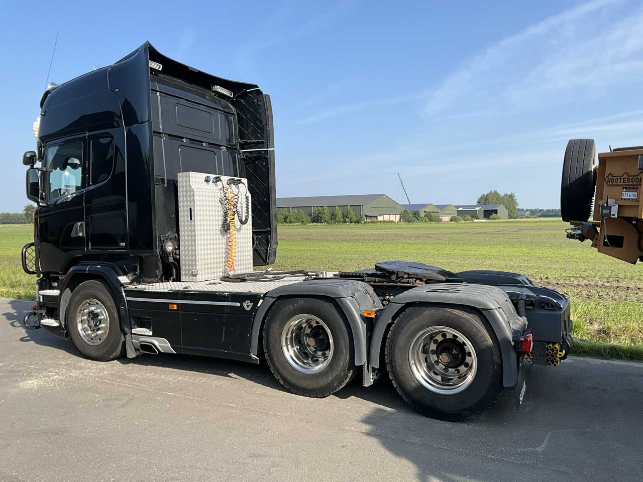 SCANIA R580 6x4 v8 - Влекач: снимка 3 SCANIA R580 6x4 v8 - Влекач: снимка 3