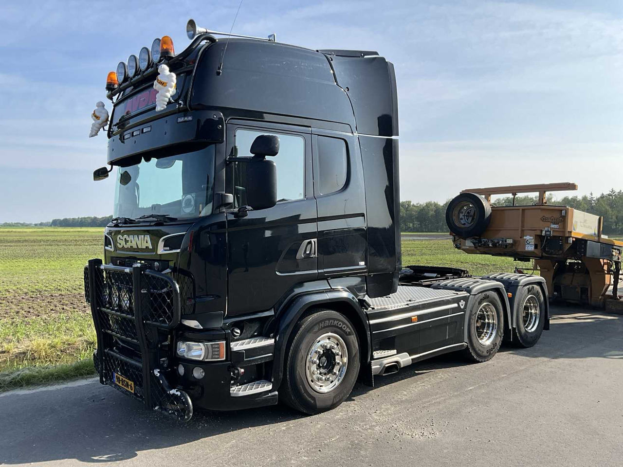 Scania LA 6x4 HNB V8 - Влекач: снимка 1 Scania LA 6x4 HNB V8 - Влекач: снимка 1