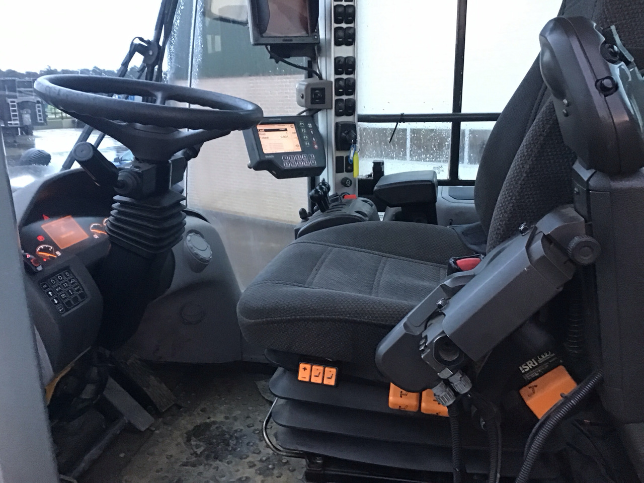 Колесен товарач volvo 180F long boom: снимка 6