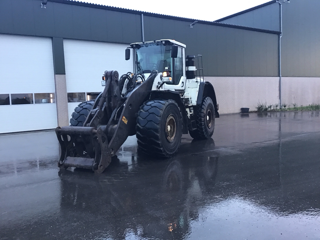 Колесен товарач volvo 180F long boom: снимка 11