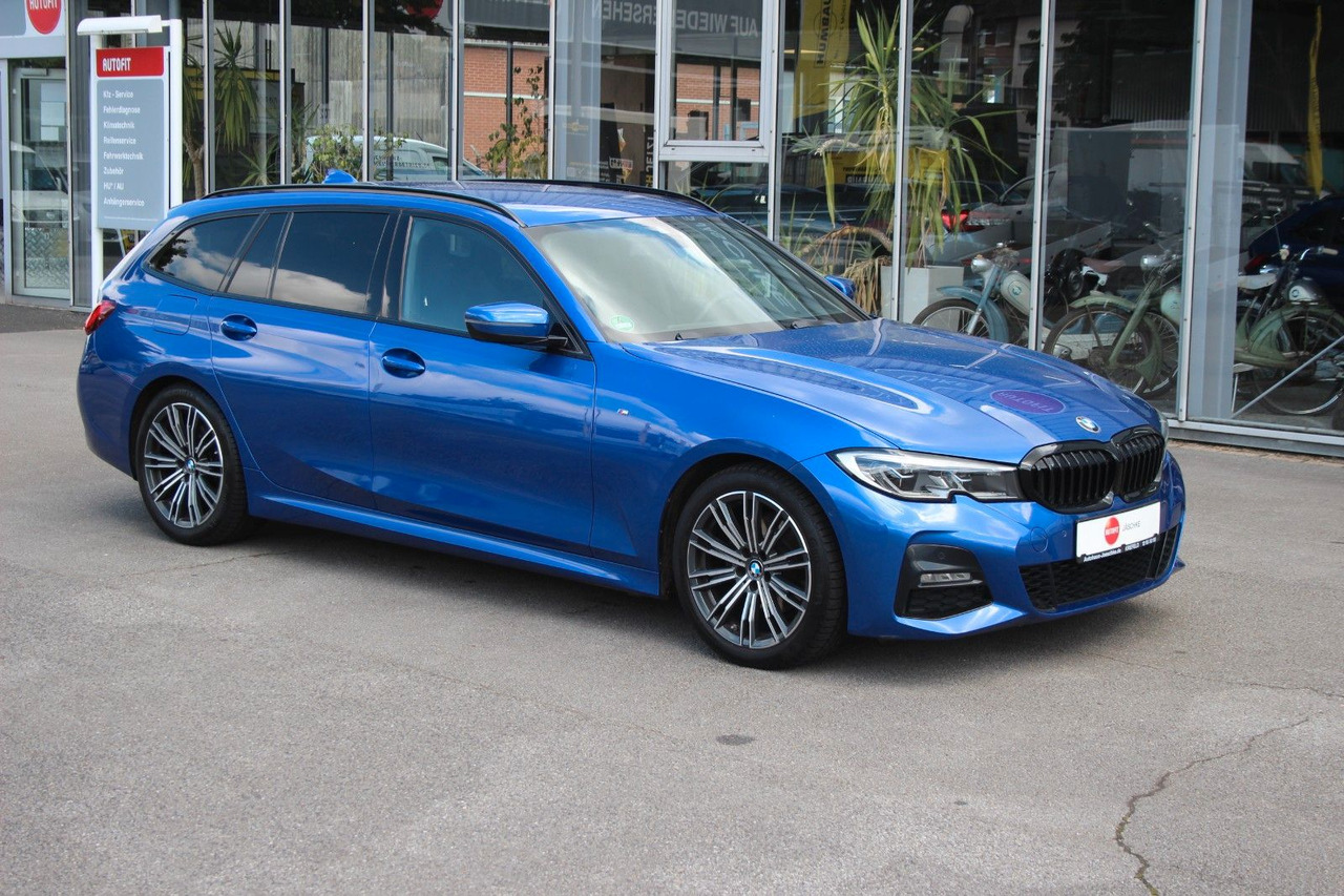 BMW 320 Touring d M Sport Laser Alcantara Harman Kar - Комби: снимка 1 BMW 320 Touring d M Sport Laser Alcantara Harman Kar - Комби: снимка 1