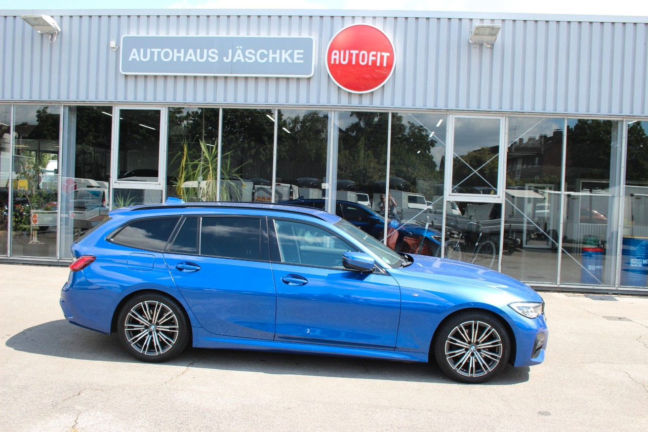 BMW 320 Touring d M Sport Laser Alcantara Harman Kar - Комби: снимка 5 BMW 320 Touring d M Sport Laser Alcantara Harman Kar - Комби: снимка 5