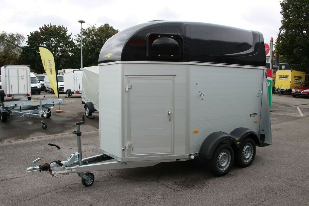 Humbaur Equitos Alu Plus 2400 Pferdeanhänger Sattelkamme - Ремарке за коне: снимка 3 Humbaur Equitos Alu Plus 2400 Pferdeanhänger Sattelkamme - Ремарке за коне: снимка 3