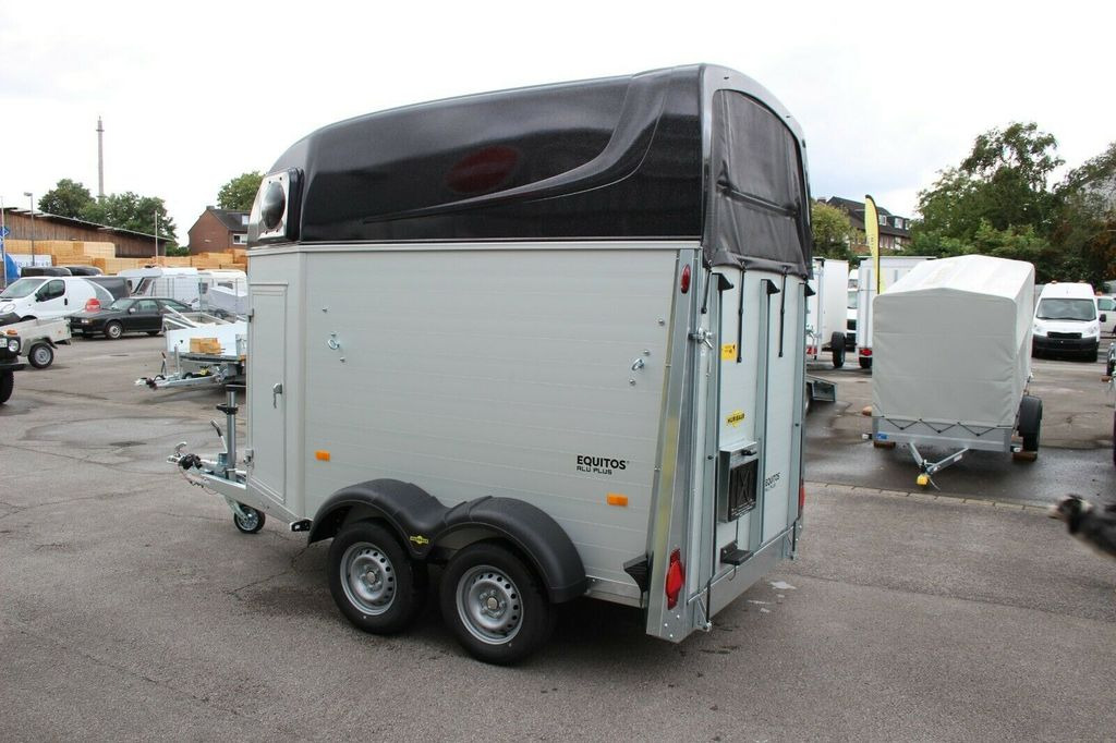 Humbaur Equitos Alu Plus 2400 Pferdeanhänger Sattelkamme - Ремарке за коне: снимка 2 Humbaur Equitos Alu Plus 2400 Pferdeanhänger Sattelkamme - Ремарке за коне: снимка 2