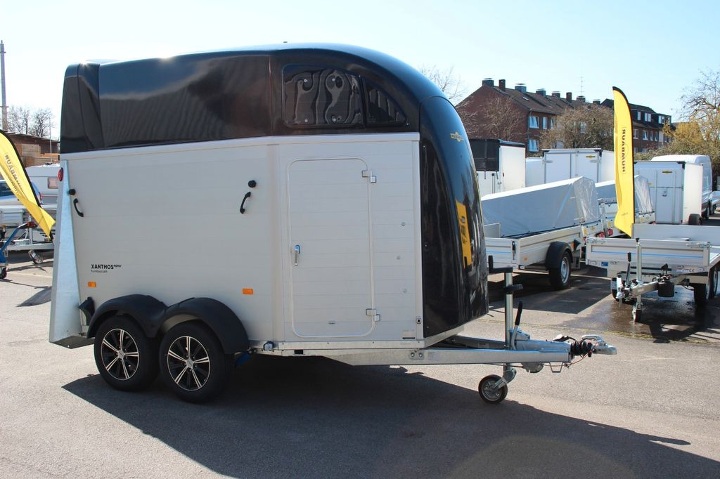 Humbaur XANTHOS AERO 2400 Sattelkammer 100KMH Pferdeanhä - Ремарке за коне: снимка 3 Humbaur XANTHOS AERO 2400 Sattelkammer 100KMH Pferdeanhä - Ремарке за коне: снимка 3