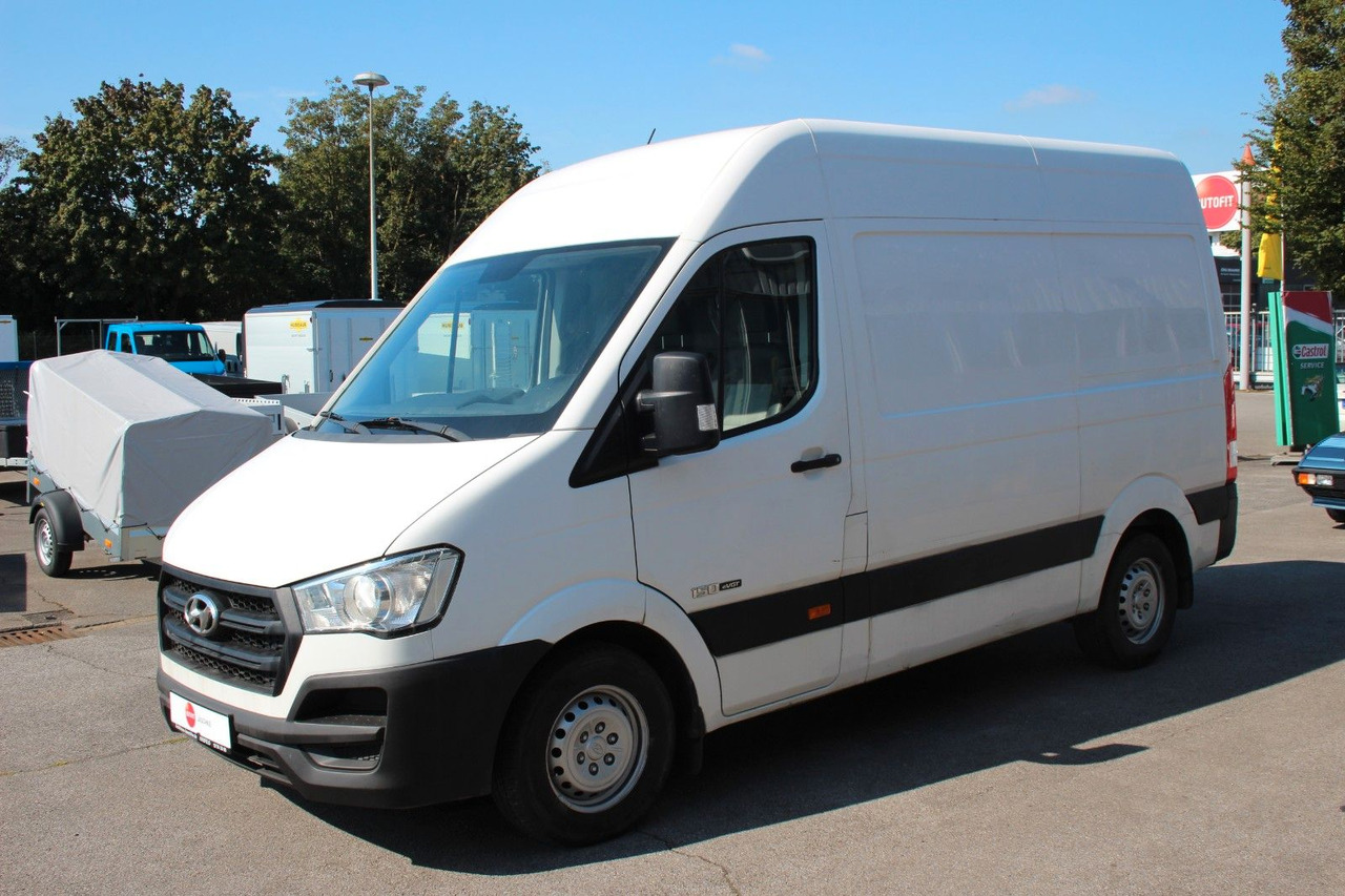 Hyundai H350 Kasten L2H2 Profi Klima 137tKM - Товарен бус: снимка 4 Hyundai H350 Kasten L2H2 Profi Klima 137tKM - Товарен бус: снимка 4