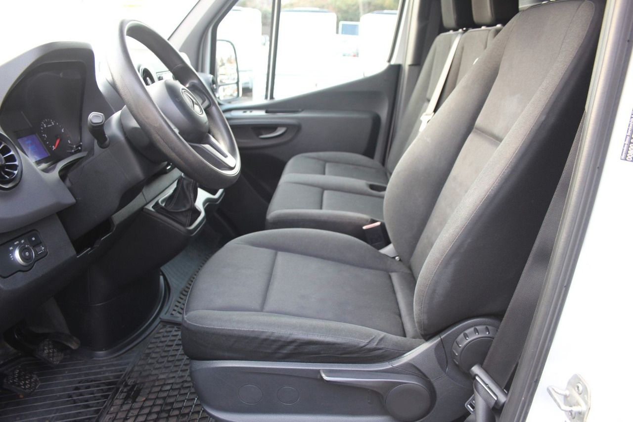 Лизинг на Mercedes-Benz Sprinter Worker 214 CDI 1.Hd sehr GEPFLEGT Mercedes-Benz Sprinter Worker 214 CDI 1.Hd sehr GEPFLEGT: снимка 8 Лизинг на Mercedes-Benz Sprinter Worker 214 CDI 1.Hd sehr GEPFLEGT Mercedes-Benz Sprinter Worker 214 CDI 1.Hd sehr GEPFLEGT: снимка 8