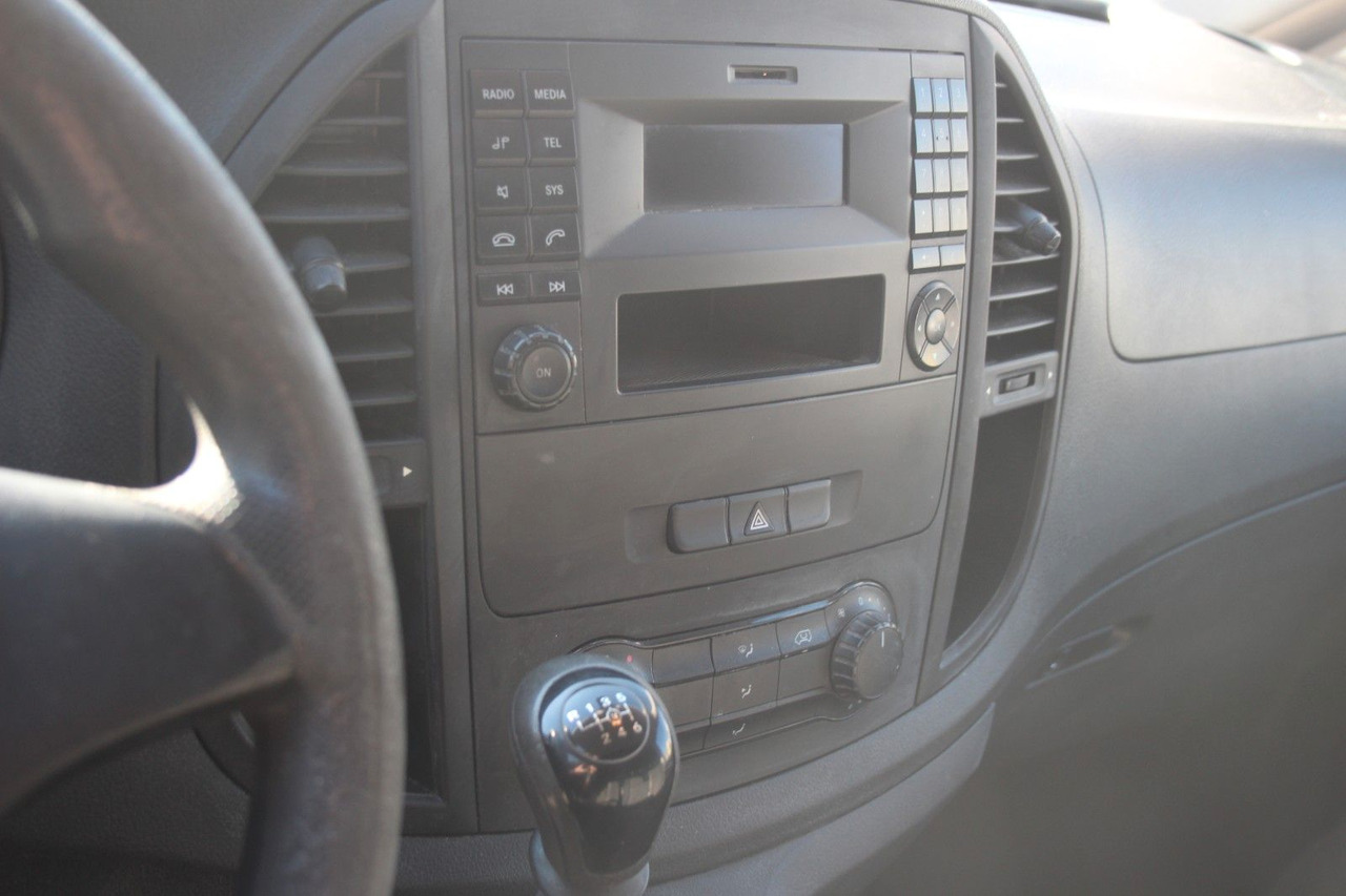Лизинг на  Mercedes-Benz Vito 109 CDI Dachträgersystem 142tKM Mercedes-Benz Vito 109 CDI Dachträgersystem 142tKM: снимка 17