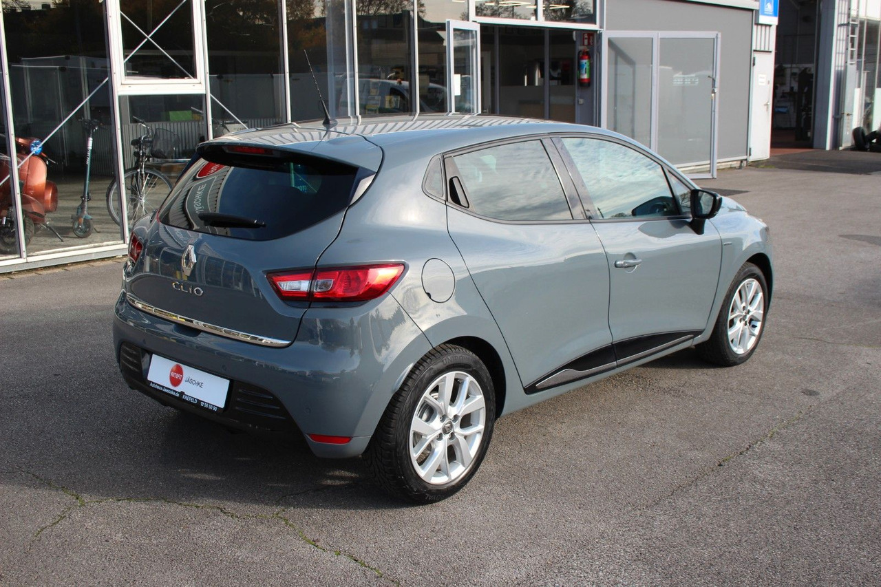 Renault Clio IV Limited 13tKM aus Rentnerbesitz Navi - Седан: снимка 3 Renault Clio IV Limited 13tKM aus Rentnerbesitz Navi - Седан: снимка 3