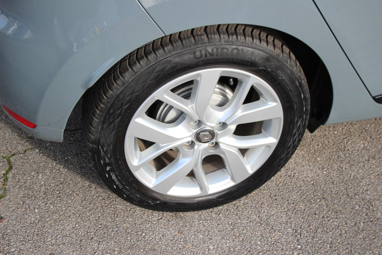 Renault Clio IV Limited 13tKM aus Rentnerbesitz Navi - Седан: снимка 4 Renault Clio IV Limited 13tKM aus Rentnerbesitz Navi - Седан: снимка 4