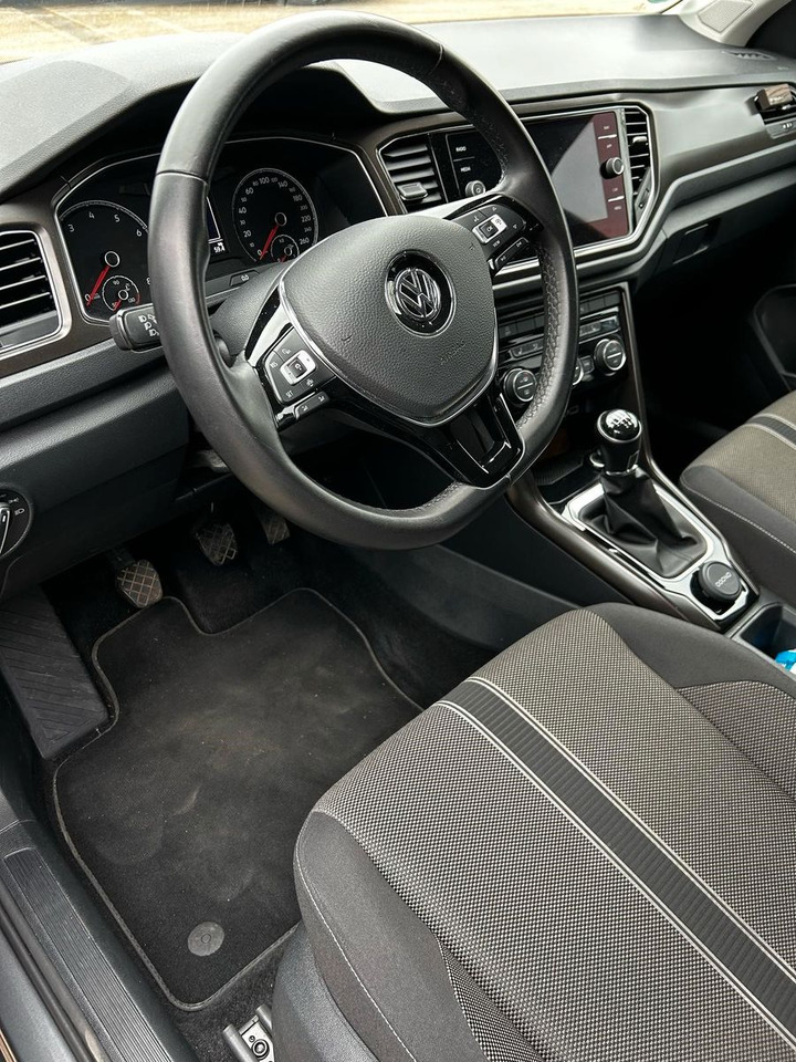 Volkswagen T-Roc Style - Джип: снимка 5 Volkswagen T-Roc Style - Джип: снимка 5