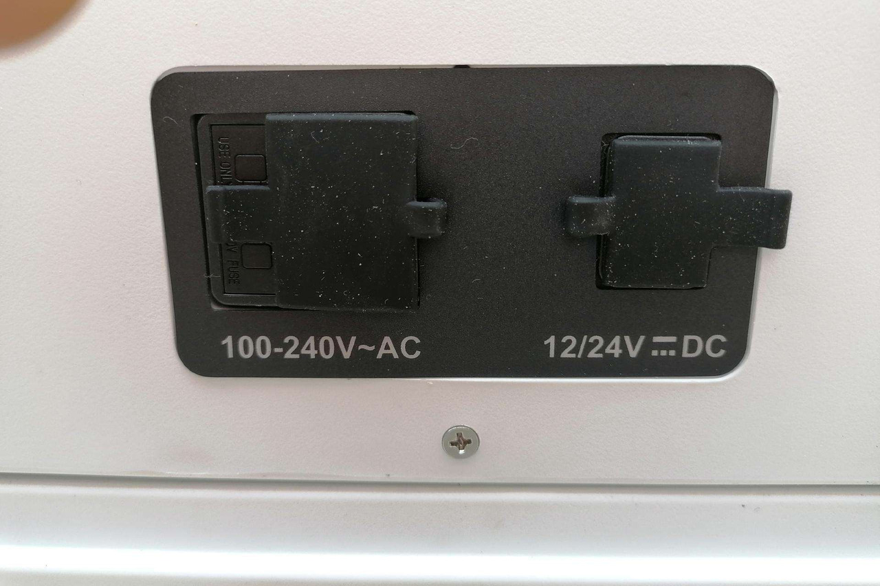 Fridge Dometic Waeco Mobicool 38L - Кабина и интериор за Камион: снимка 5 Fridge Dometic Waeco Mobicool 38L - Кабина и интериор за Камион: снимка 5