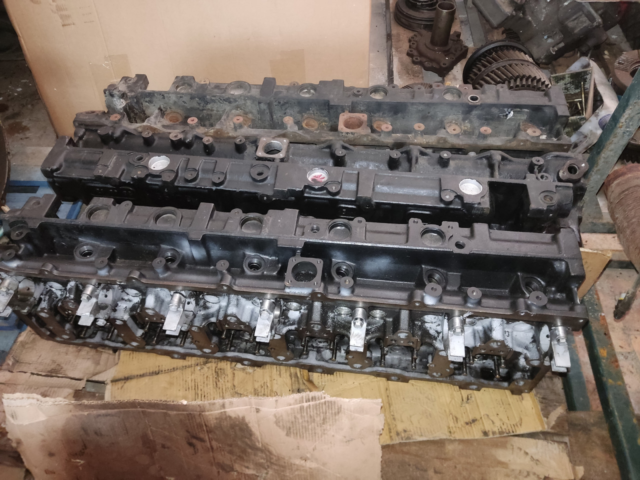 MAN Cylinder head D2066 D2676 - Глава на блока: снимка 1 MAN Cylinder head D2066 D2676 - Глава на блока: снимка 1