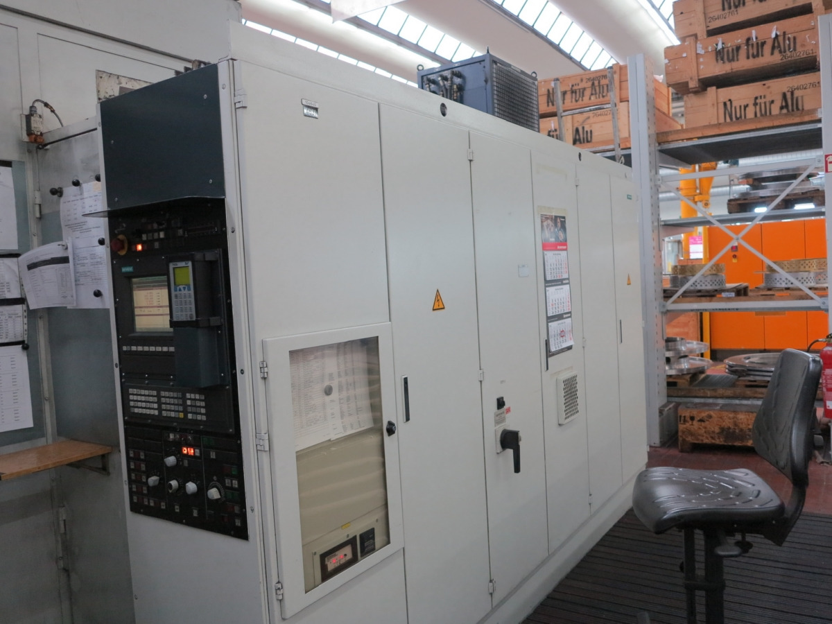 SCHARMANN CNC - Обработващ център: снимка 4 SCHARMANN CNC - Обработващ център: снимка 4