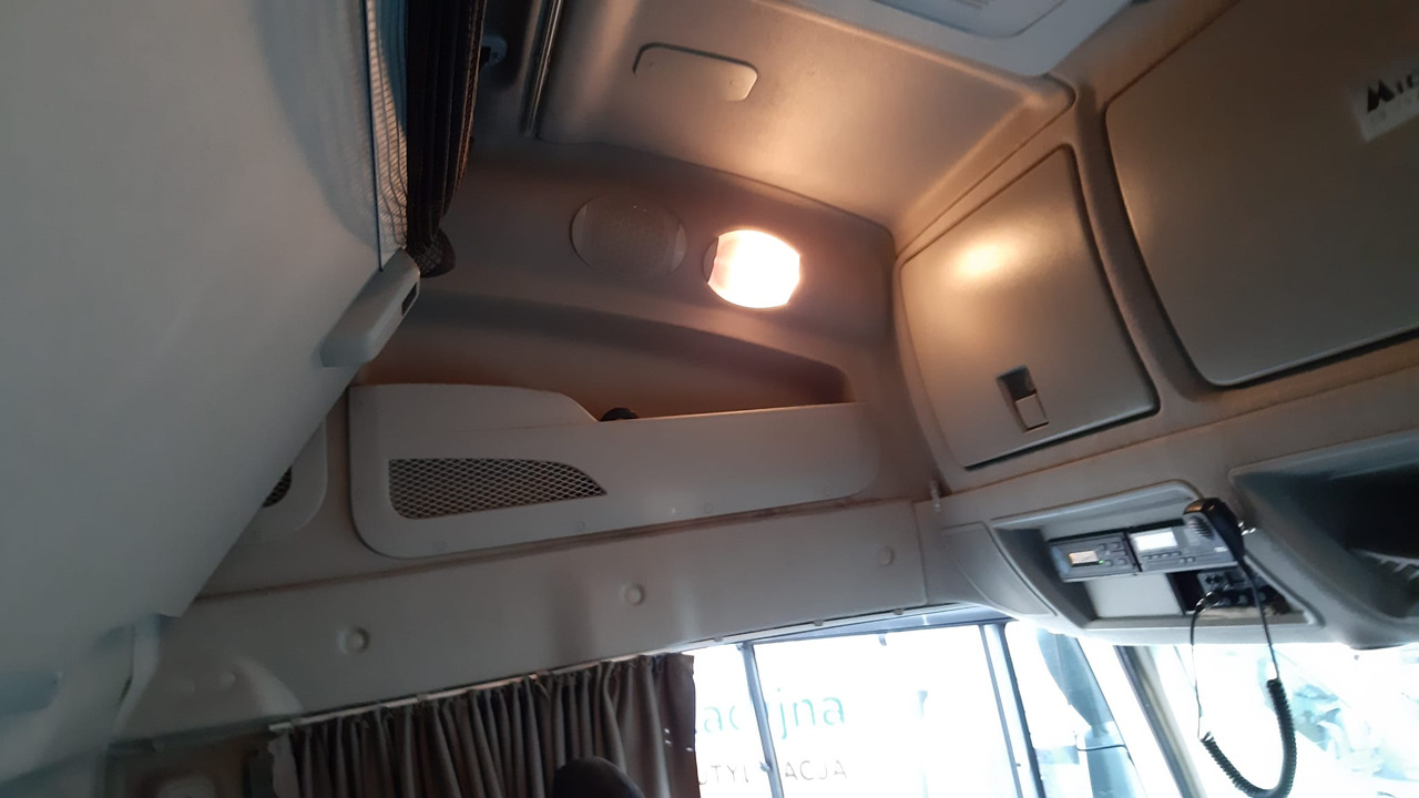 Влекач IVECO IVECO STRALIS 510 Hi-Way AS 440STX/P Euro VI z salonu Italia: снимка 14 Влекач IVECO IVECO STRALIS 510 Hi-Way AS 440STX/P Euro VI z salonu Italia: снимка 14