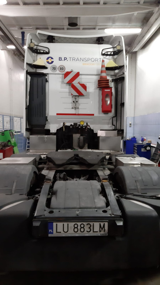 Влекач IVECO IVECO STRALIS 510 Hi-Way AS 440STX/P Euro VI z salonu Italia: снимка 6 Влекач IVECO IVECO STRALIS 510 Hi-Way AS 440STX/P Euro VI z salonu Italia: снимка 6