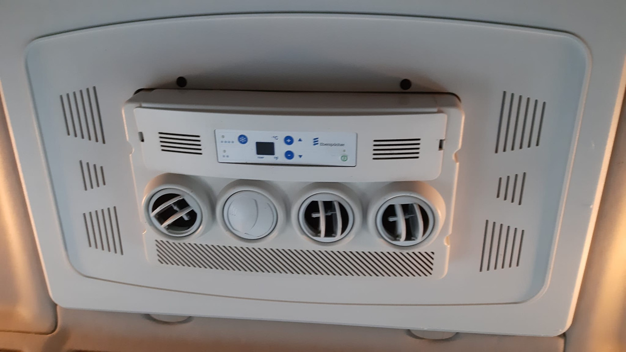 Влекач IVECO IVECO STRALIS 510 Hi-Way AS 440STX/P Euro VI z salonu Italia: снимка 13 Влекач IVECO IVECO STRALIS 510 Hi-Way AS 440STX/P Euro VI z salonu Italia: снимка 13