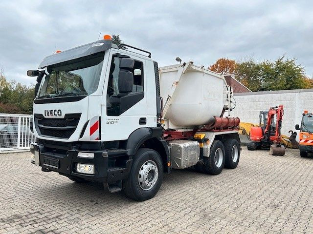 Iveco 410 TRAKKER Wechselsystem Kipper + Asphaltmulde - Мултилифт за контейнери камион: снимка 2 Iveco 410 TRAKKER Wechselsystem Kipper + Asphaltmulde - Мултилифт за контейнери камион: снимка 2