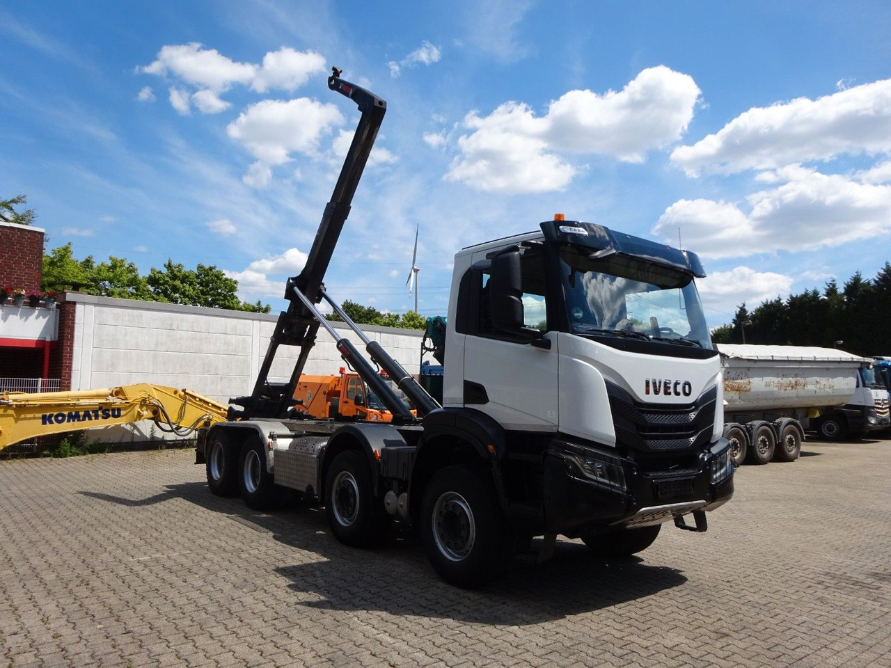 Iveco X-WAY 480 HIAB ABROLLER - Мултилифт с кука камион: снимка 2 Iveco X-WAY 480 HIAB ABROLLER - Мултилифт с кука камион: снимка 2