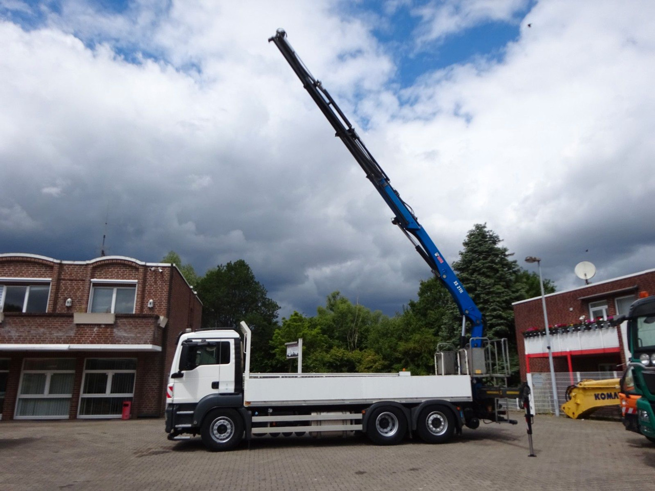MAN 26.420 TGS Pritsche + HIAB 211 HIPRO Kran - Бордови камион, Камион с кран: снимка 1 MAN 26.420 TGS Pritsche + HIAB 211 HIPRO Kran - Бордови камион, Камион с кран: снимка 1