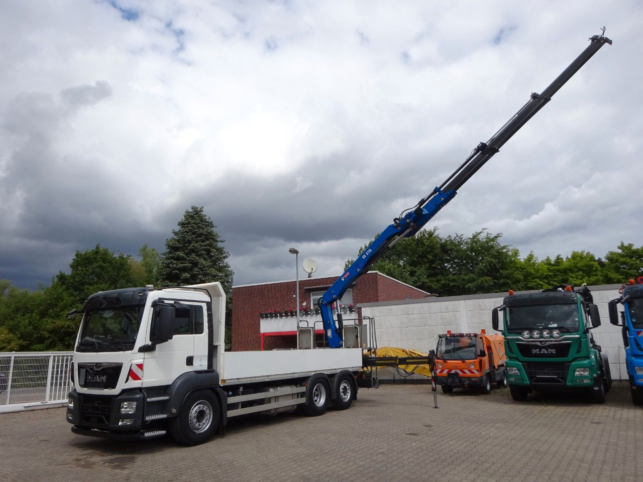 MAN 26.420 TGS Pritsche + HIAB 211 HIPRO Kran - Бордови камион, Камион с кран: снимка 2 MAN 26.420 TGS Pritsche + HIAB 211 HIPRO Kran - Бордови камион, Камион с кран: снимка 2