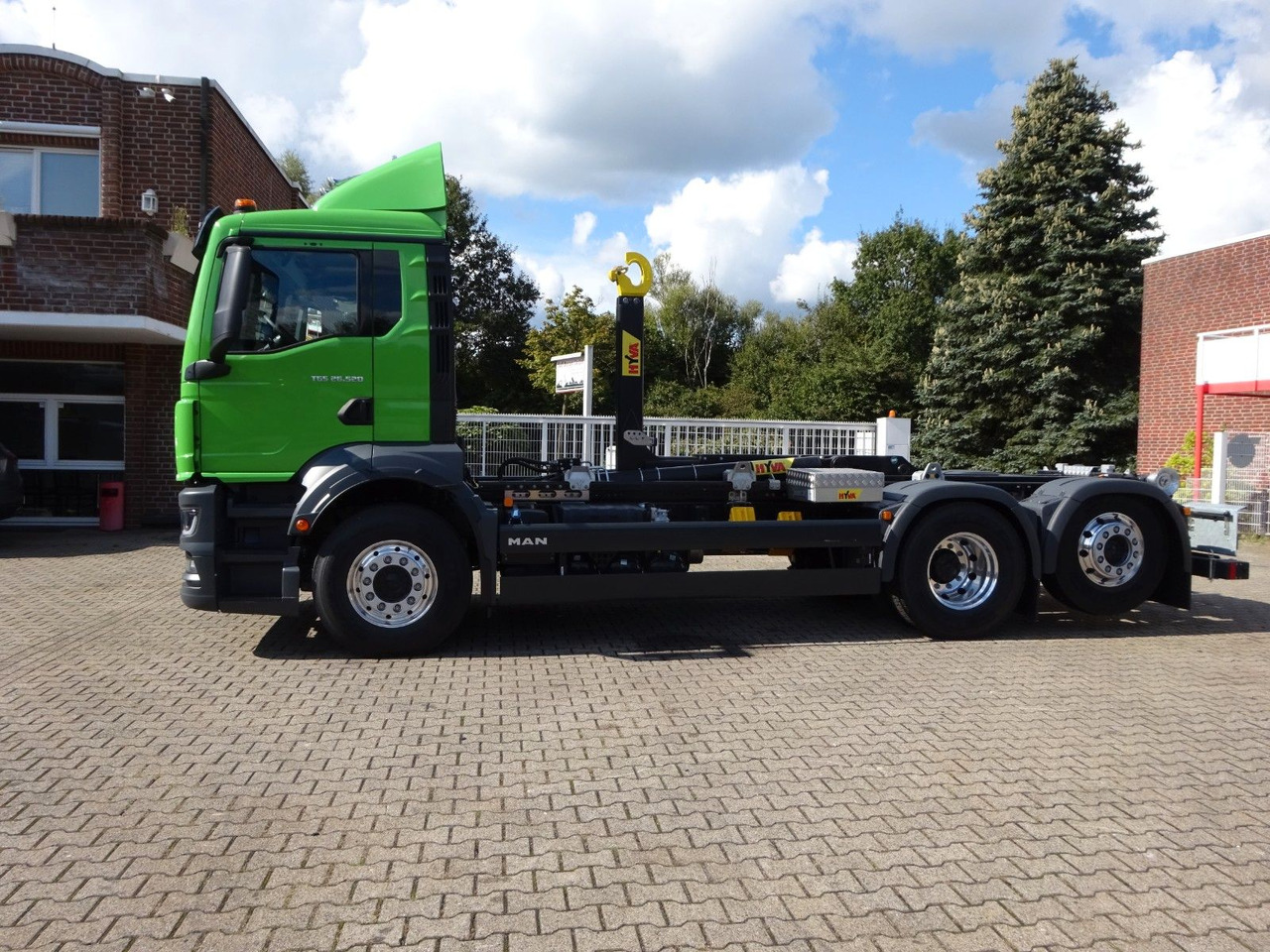 MAN 26.520 TGS HYVA Abroller 6x2 NEU - Мултилифт с кука камион: снимка 3 MAN 26.520 TGS HYVA Abroller 6x2 NEU - Мултилифт с кука камион: снимка 3