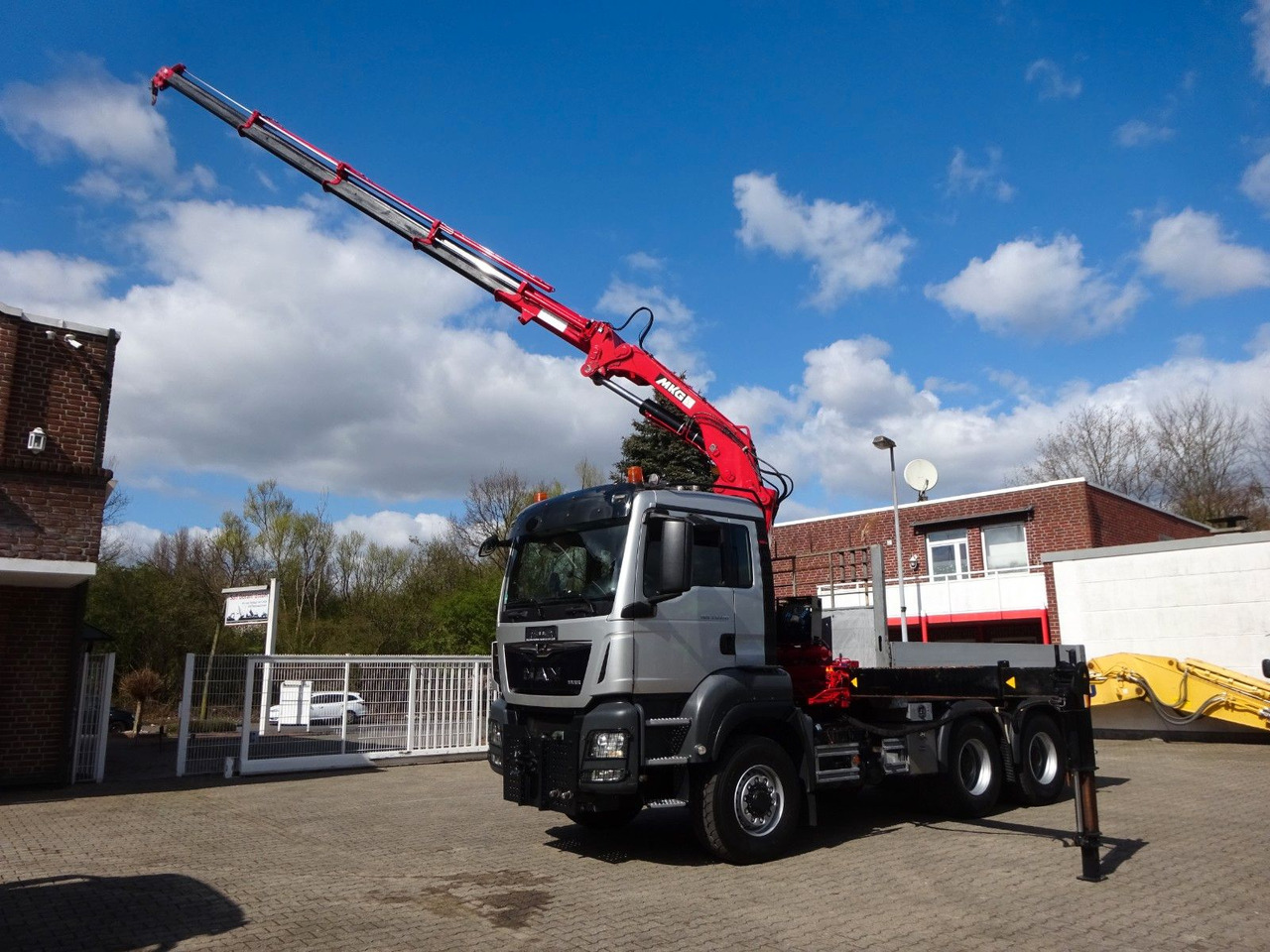 MAN 33.500 TGS + MKG HLK 231 Kran 6x6 Hydrodrive - Камион с кран: снимка 1 MAN 33.500 TGS + MKG HLK 231 Kran 6x6 Hydrodrive - Камион с кран: снимка 1