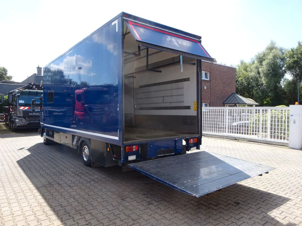 MAN 8.220 Koffer mit LBW als Wohnmobil ausgebaut 4x2 MAN 8.220 Koffer mit LBW als Wohnmobil ausgebaut 4x2 - Камион фургон: снимка 5 MAN 8.220 Koffer mit LBW als Wohnmobil ausgebaut 4x2 MAN 8.220 Koffer mit LBW als Wohnmobil ausgebaut 4x2 - Камион фургон: снимка 5