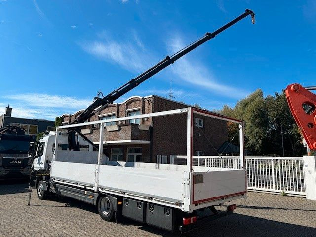 Mercedes-Benz 1221 Pritsche + HIAB XS077 ES 3 - 4x2 weiß - Бордови камион, Камион с кран: снимка 3 Mercedes-Benz 1221 Pritsche + HIAB XS077 ES 3 - 4x2 weiß - Бордови камион, Камион с кран: снимка 3