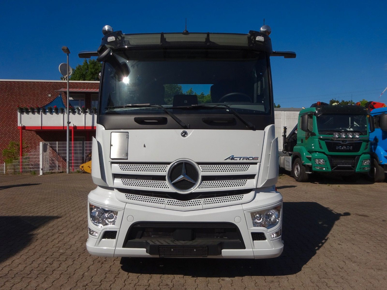 Mercedes-Benz 1840 Actros Absetzkipper NEUFAHRZEUG mit 1645 km - Самосвал камион: снимка 5 Mercedes-Benz 1840 Actros Absetzkipper NEUFAHRZEUG mit 1645 km - Самосвал камион: снимка 5
