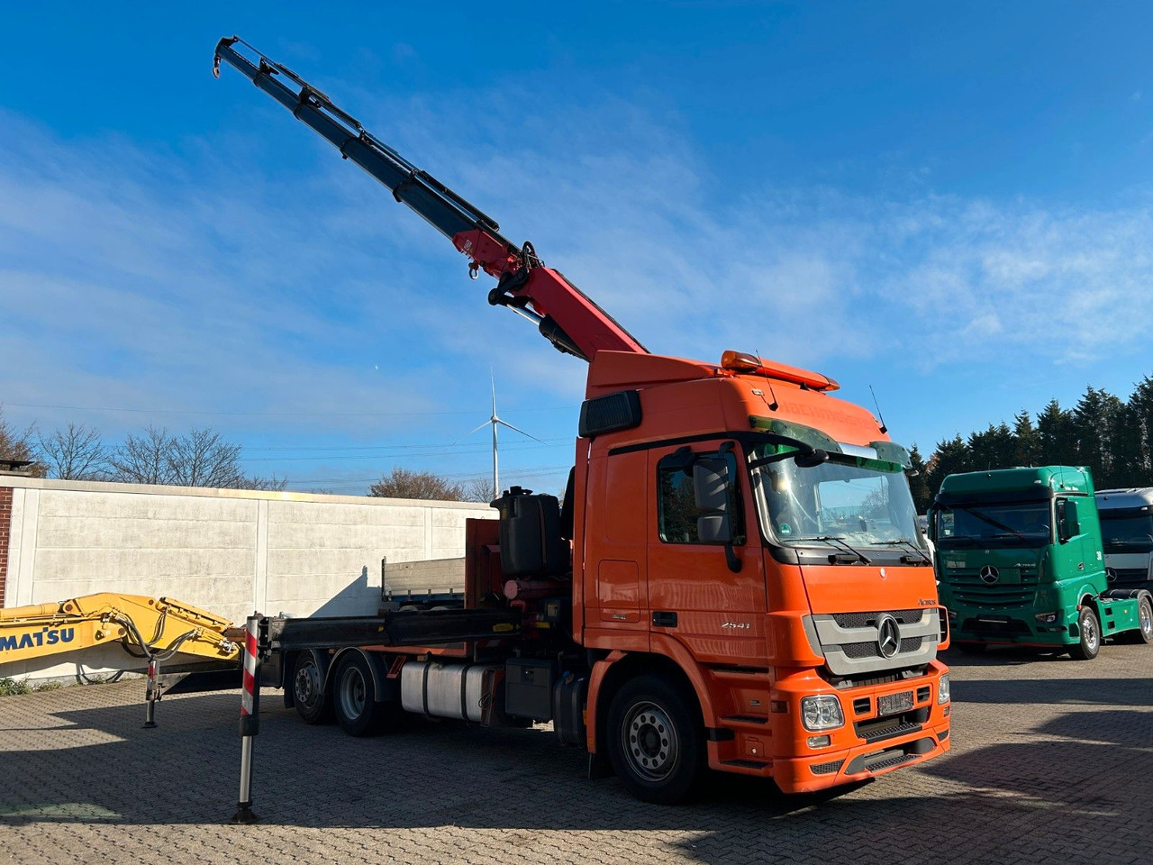 Mercedes-Benz 2541 Actros Plattform + FASSI Kran 6X2 - Камион с кран: снимка 4 Mercedes-Benz 2541 Actros Plattform + FASSI Kran 6X2 - Камион с кран: снимка 4