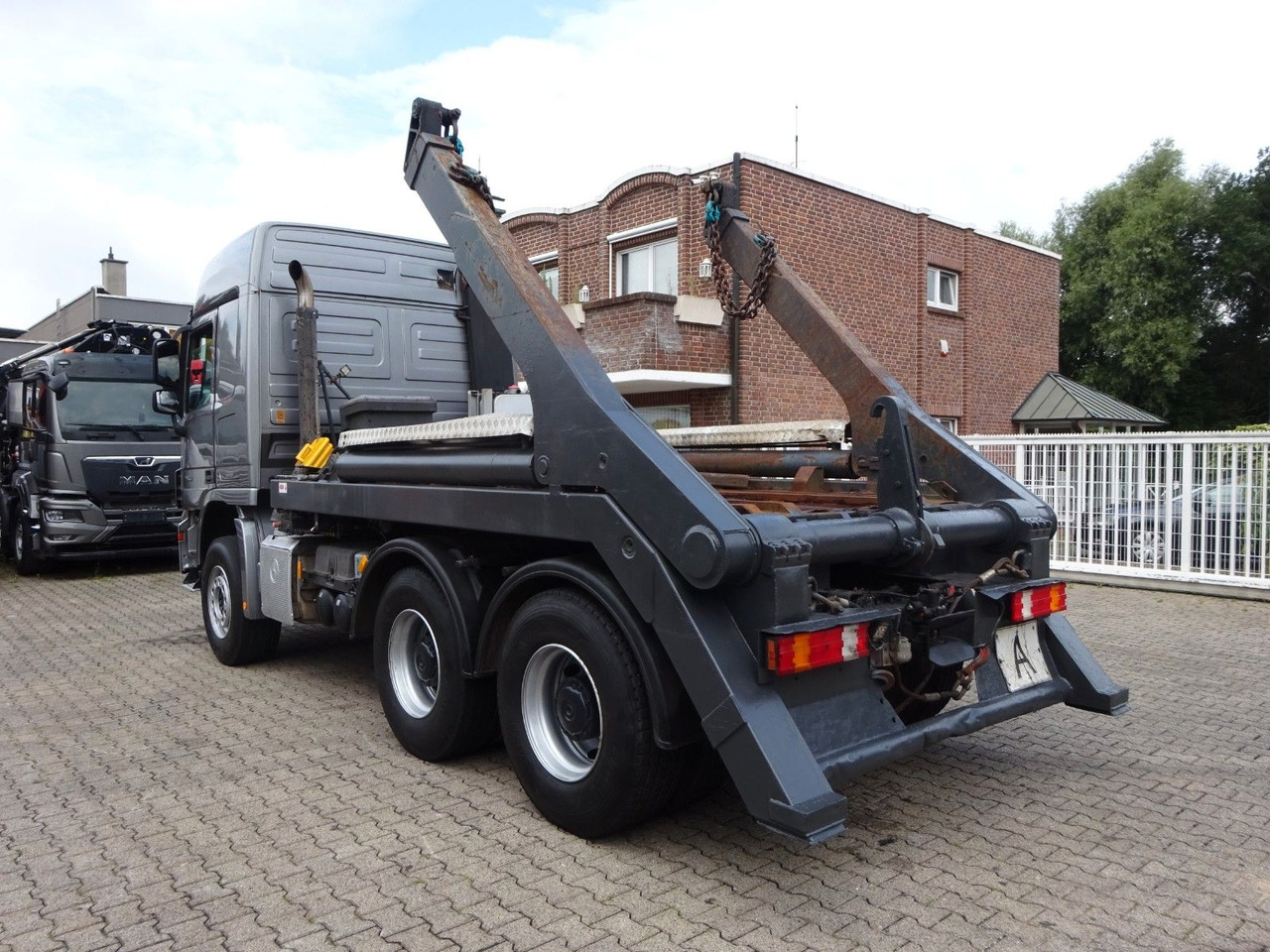 Mercedes-Benz 2644 Actros Absetzkipper 6x4 - Самосвал камион: снимка 5 Mercedes-Benz 2644 Actros Absetzkipper 6x4 - Самосвал камион: снимка 5