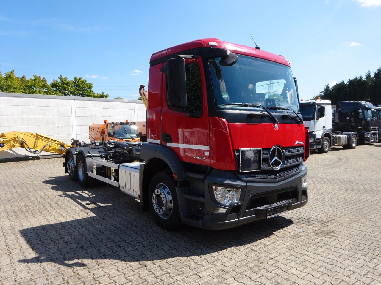 Мултилифт с кука камион Mercedes-Benz Antos 2532 MEILLER Abroller Lift+Lenkachse 6x2: снимка 14
