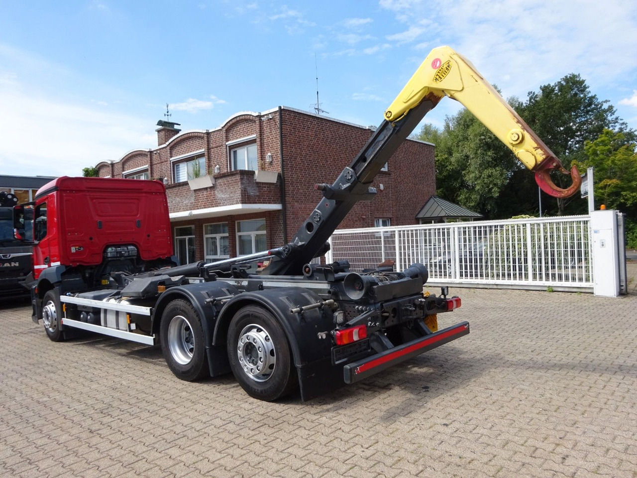 Мултилифт с кука камион Mercedes-Benz Antos 2532 MEILLER Abroller Lift+Lenkachse 6x2: снимка 10