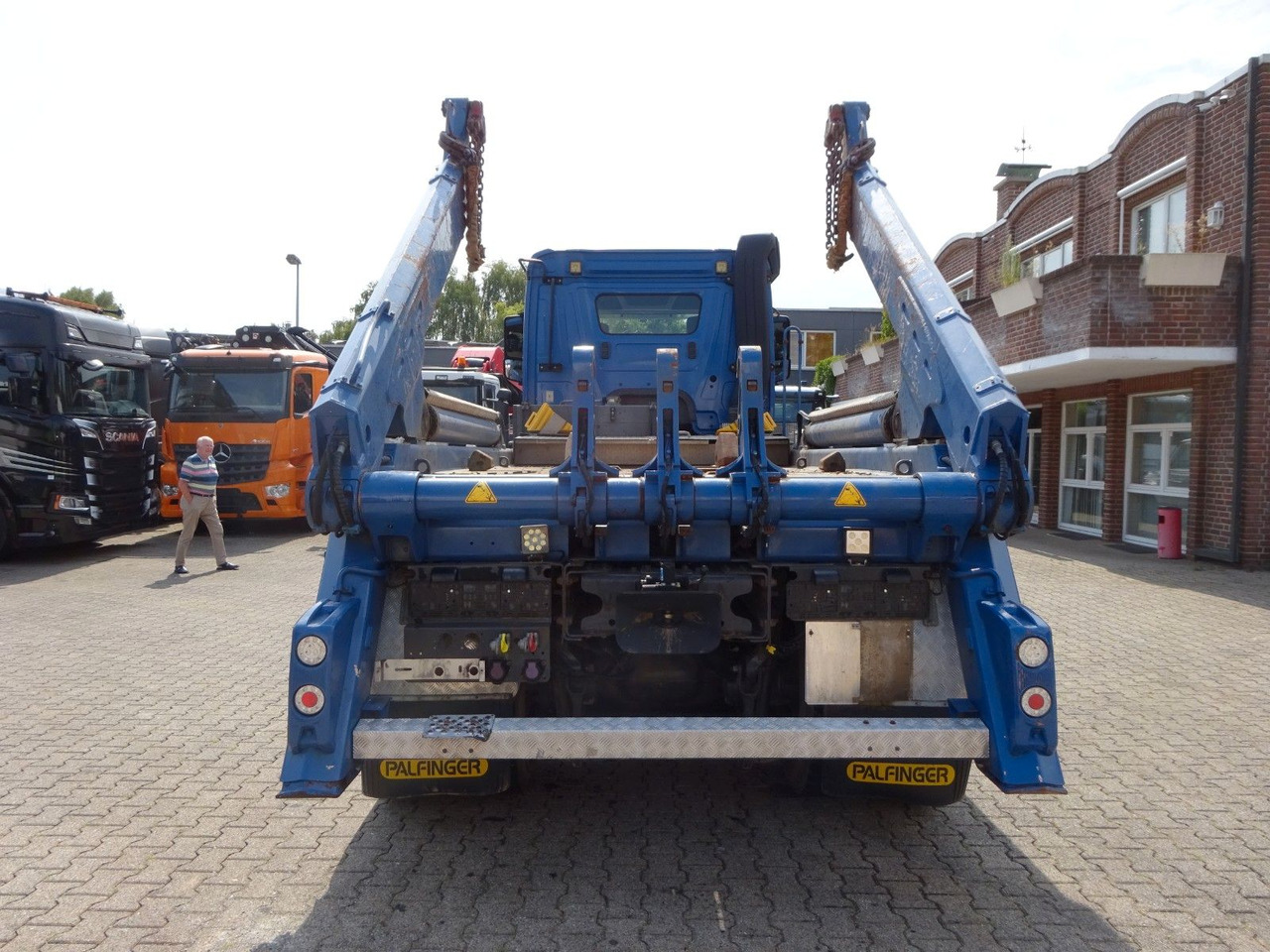Mercedes-Benz Arocs 2645 Absetzkipper MEILLER 6x4 - Самосвал камион: снимка 5 Mercedes-Benz Arocs 2645 Absetzkipper MEILLER 6x4 - Самосвал камион: снимка 5