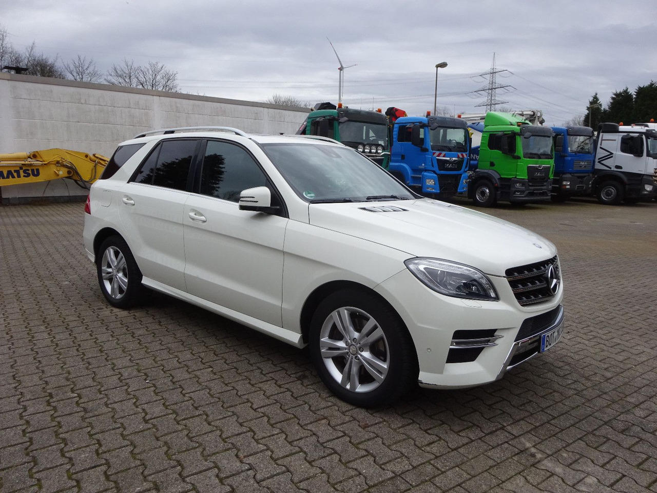 Mercedes-Benz ML 350 CDI BlueTec Mercedes-Benz ML 350 CDI BlueTec. AMG Paket - Джип: снимка 1 Mercedes-Benz ML 350 CDI BlueTec Mercedes-Benz ML 350 CDI BlueTec. AMG Paket - Джип: снимка 1