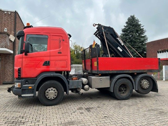 Scania 124 L 470 Pritsche + MKG HLK 201 HP 6x2 - Бордови камион, Камион с кран: снимка 1 Scania 124 L 470 Pritsche + MKG HLK 201 HP 6x2 - Бордови камион, Камион с кран: снимка 1