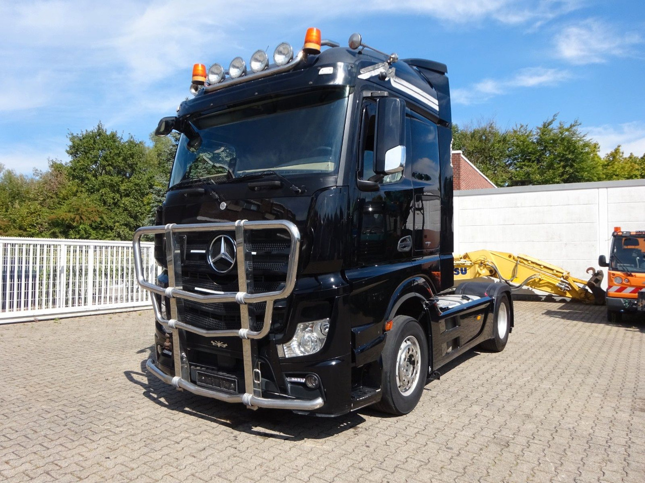Mercedes-Benz 1845 Actros Megaspace SZM 4x2 - Влекач: снимка 1 Mercedes-Benz 1845 Actros Megaspace SZM 4x2 - Влекач: снимка 1
