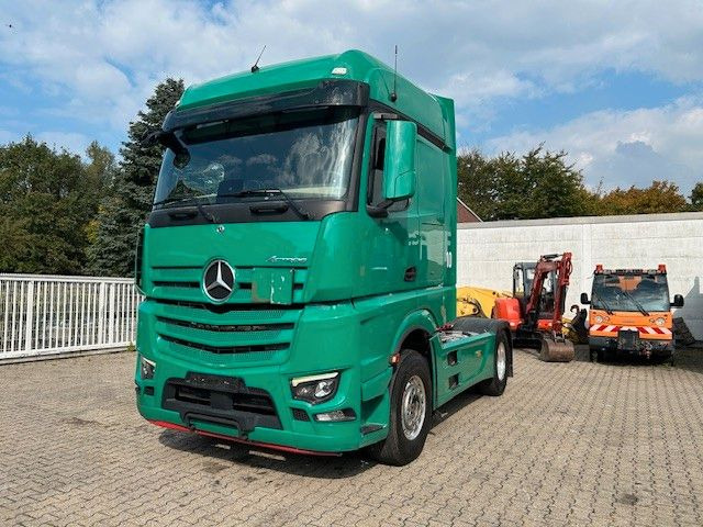 Mercedes-Benz 1851 Actros SZM mit Kipper-Pumpe 4x2 - Влекач: снимка 1 Mercedes-Benz 1851 Actros SZM mit Kipper-Pumpe 4x2 - Влекач: снимка 1