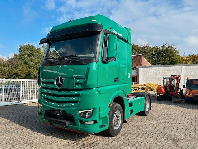 Mercedes-Benz 1851 Actros SZM mit Kipper-Pumpe 4x2 - Влекач: снимка 1 Mercedes-Benz 1851 Actros SZM mit Kipper-Pumpe 4x2 - Влекач: снимка 1