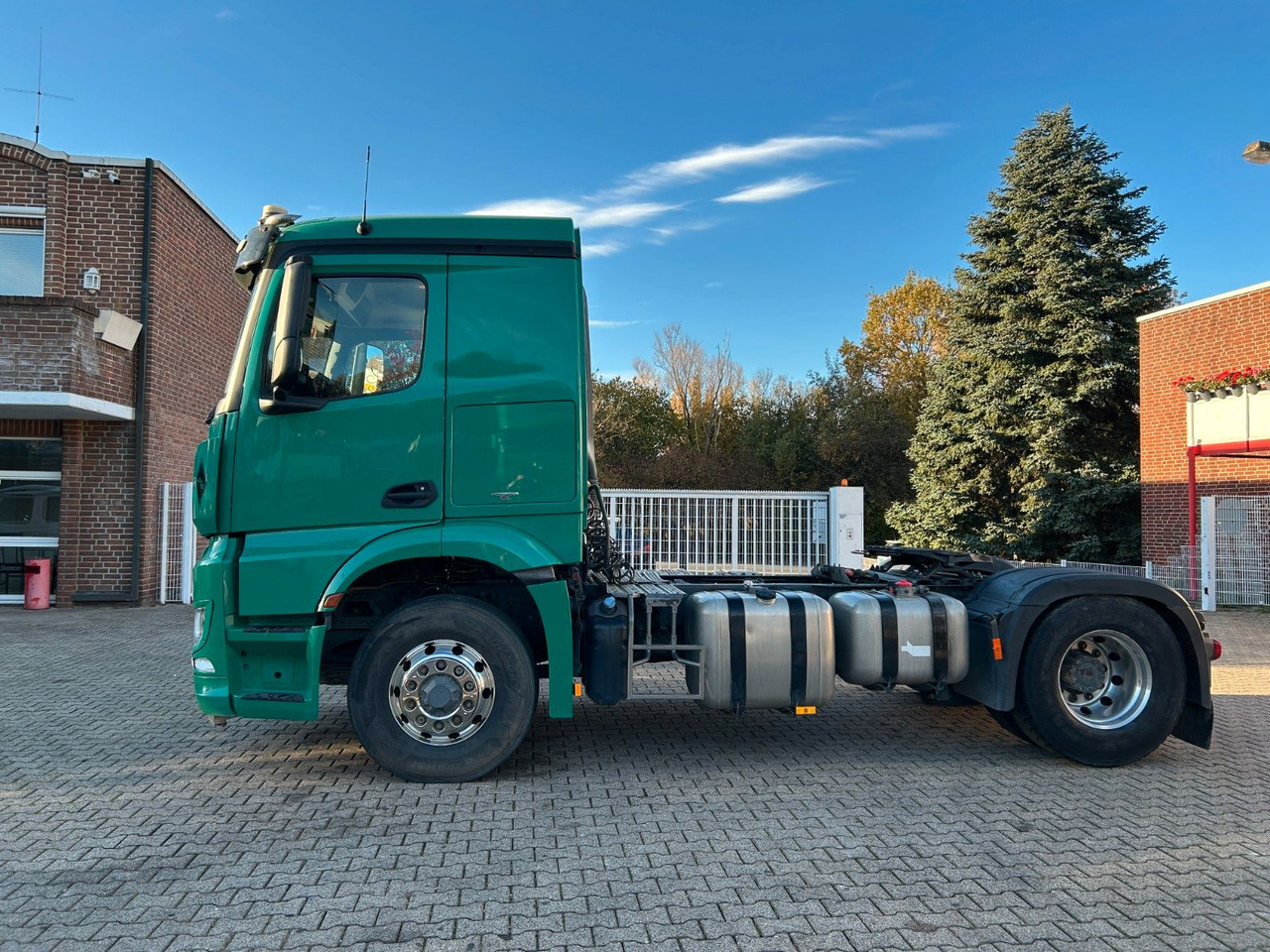 Mercedes-Benz Arocs 1845 SZM 4x4 HAD - Влекач: снимка 5 Mercedes-Benz Arocs 1845 SZM 4x4 HAD - Влекач: снимка 5