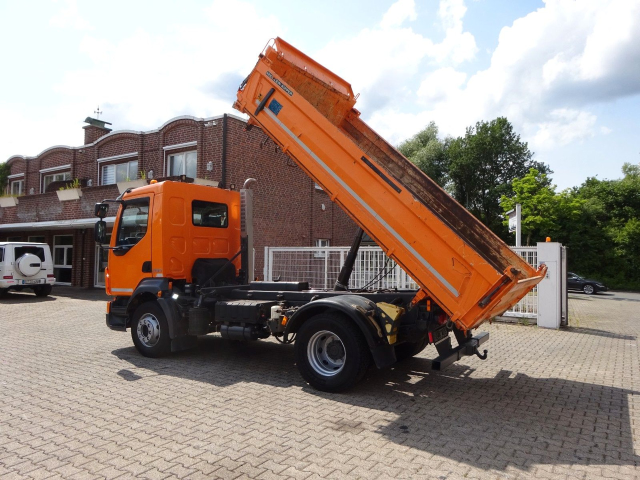 Volvo FL 280 MEILLER 3Skipper 4x2 - Самосвал камион: снимка 2 Volvo FL 280 MEILLER 3Skipper 4x2 - Самосвал камион: снимка 2
