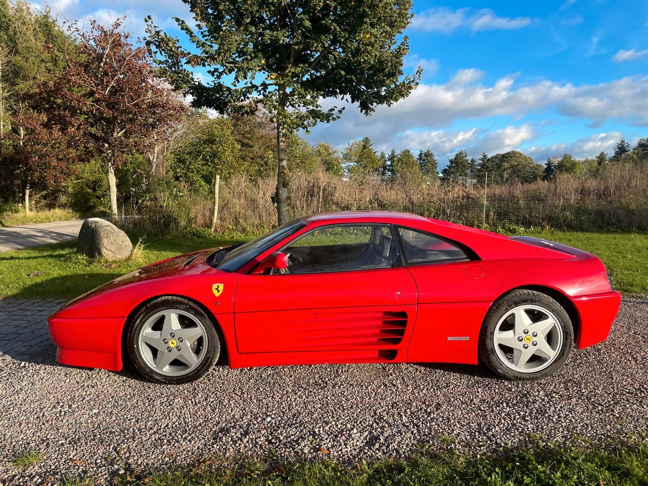 Ferrari 348 TB - Купе: снимка 2 Ferrari 348 TB - Купе: снимка 2
