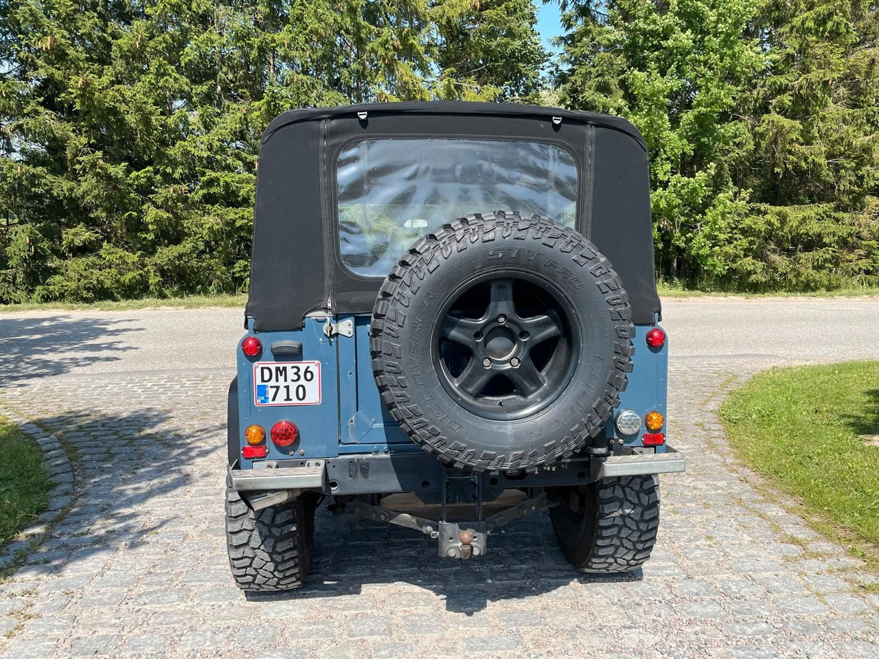 Land Rover LR Defender 90 Soft Top V8 Automatic 60000 brutt Land Rover LR Defender 90 SoftTop V8 Automatic - Пикап: снимка 4 Land Rover LR Defender 90 Soft Top V8 Automatic 60000 brutt Land Rover LR Defender 90 SoftTop V8 Automatic - Пикап: снимка 4
