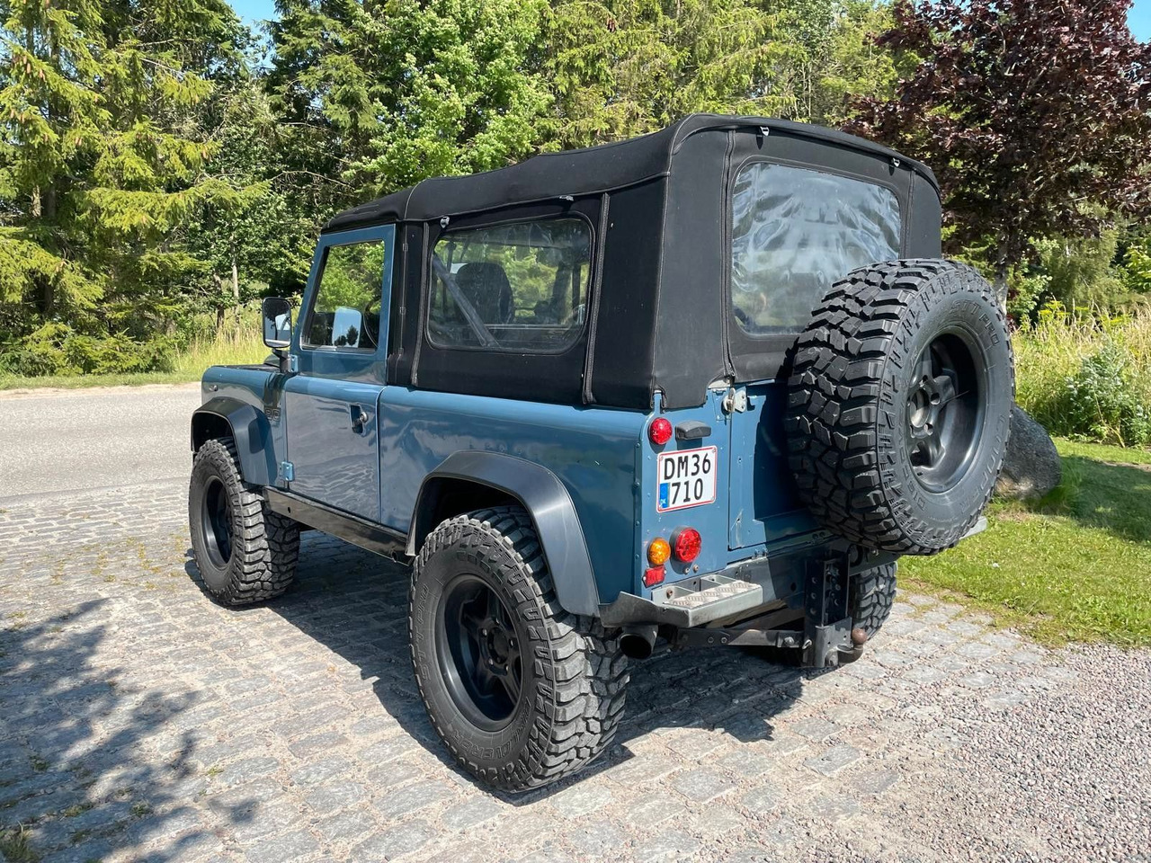 Land Rover LR Defender 90 Soft Top V8 Automatic 60000 brutt Land Rover LR Defender 90 SoftTop V8 Automatic - Пикап: снимка 3 Land Rover LR Defender 90 Soft Top V8 Automatic 60000 brutt Land Rover LR Defender 90 SoftTop V8 Automatic - Пикап: снимка 3