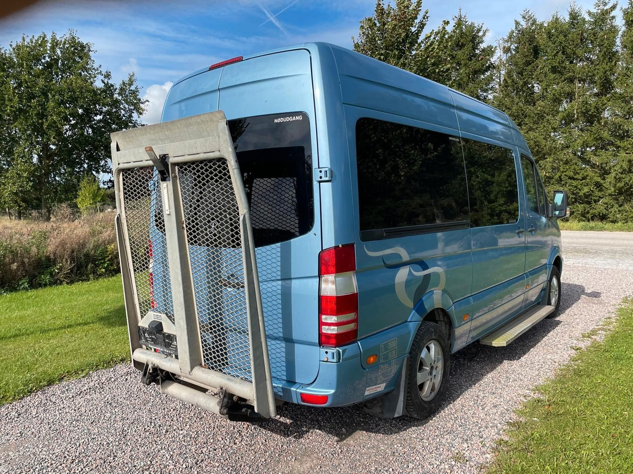 Mercedes-Benz Sprinter 316 CDI AUT * BUS ** 9 bis 11 sitze** - Пътнически бус: снимка 5 Mercedes-Benz Sprinter 316 CDI AUT * BUS ** 9 bis 11 sitze** - Пътнически бус: снимка 5