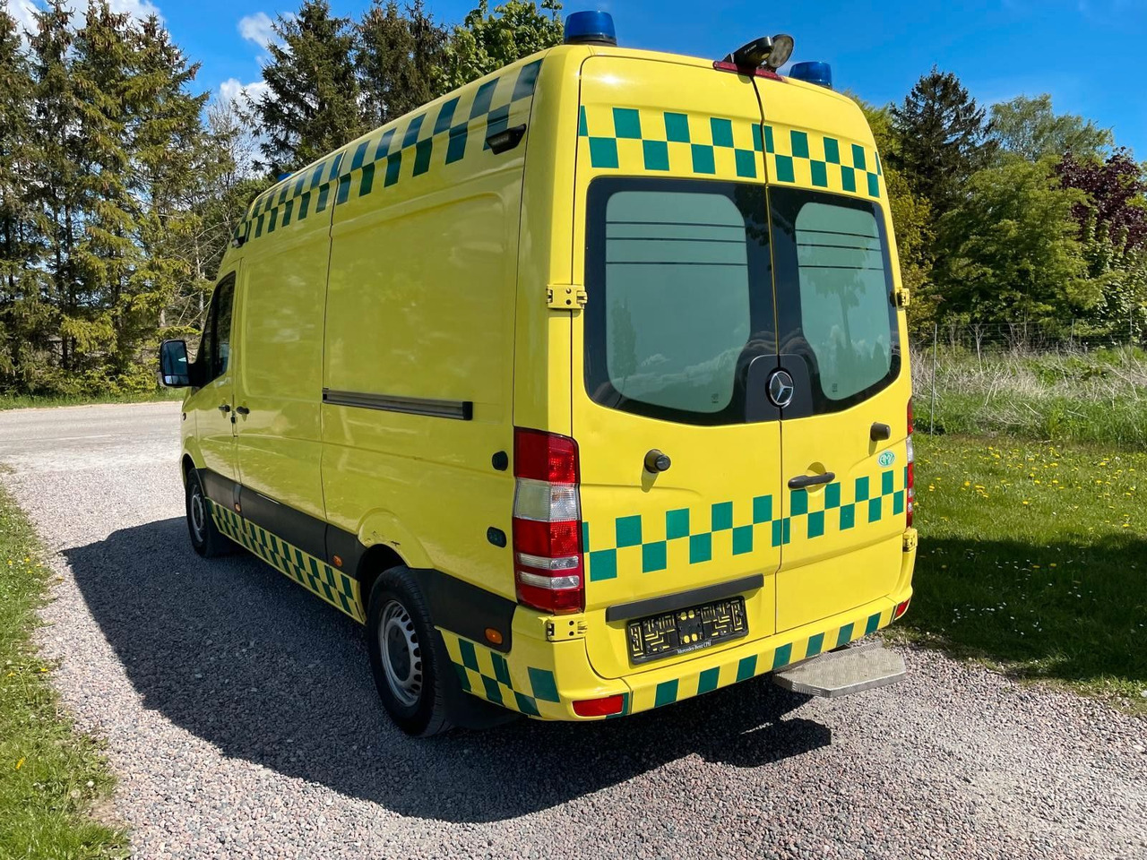 Mercedes-Benz Sprinter II Kasten 316 CDI Aut Ambulance* - Линейка: снимка 3 Mercedes-Benz Sprinter II Kasten 316 CDI Aut Ambulance* - Линейка: снимка 3